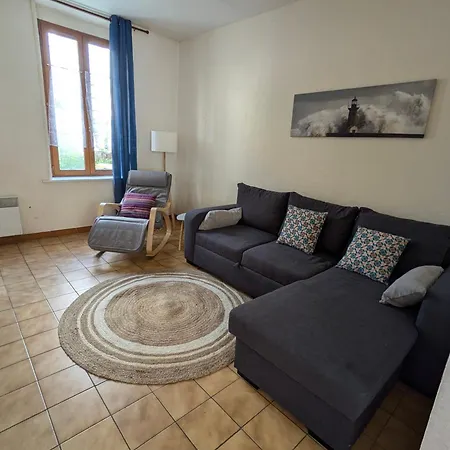 Le 17 - Maison Proche Remparts - 2ch, 4pers Avec Cour Privee بيت للعطل *